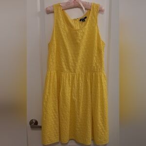 Old Navy Bright Yellow Eyelet Summer Dress Size 16 Sleeveless Cotton Like New